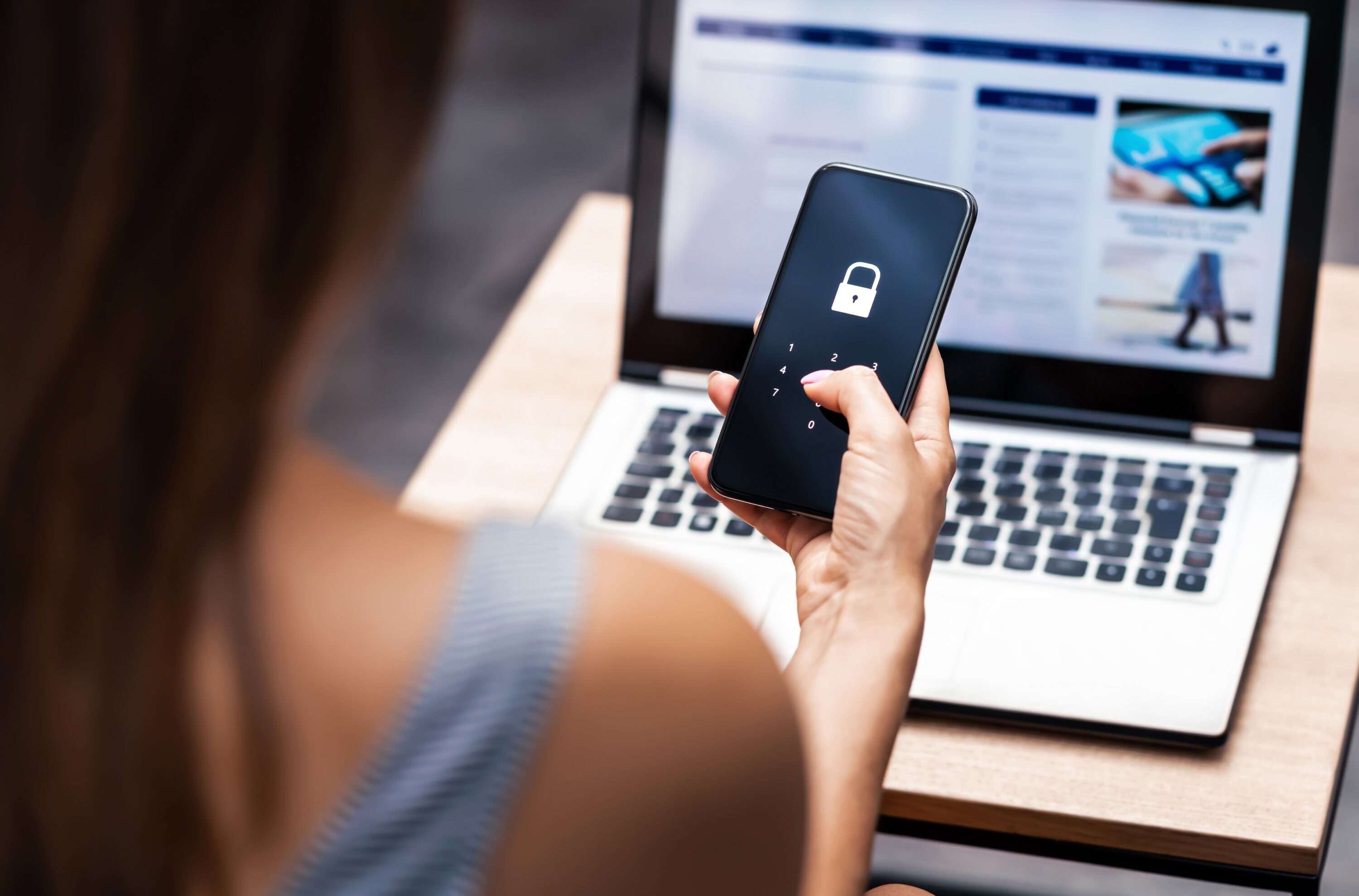 Zwei-Faktor-Authentifizierung (2FA) mit IdentiFox